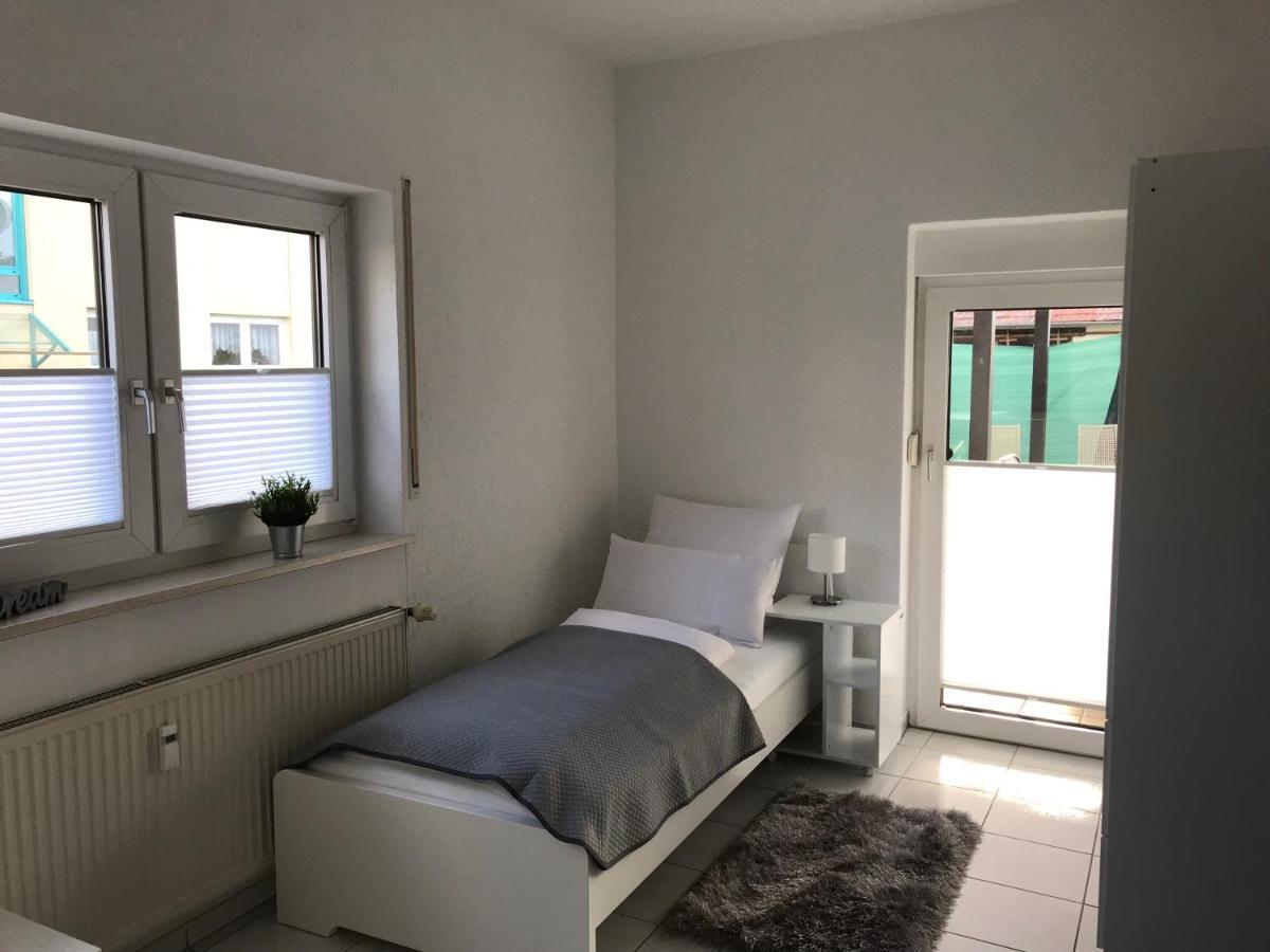 Xxl Apartment Sinsheim Esterno foto